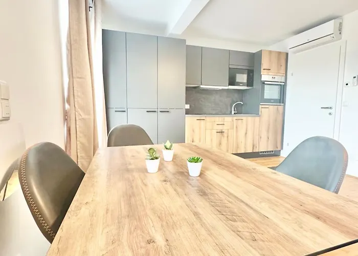 Gemütliche Mit Balkon * Wien